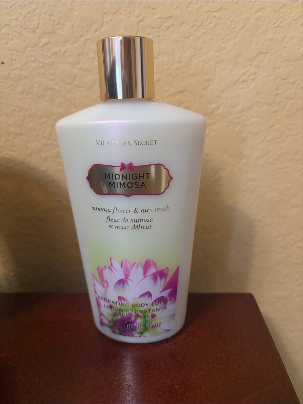 Victoria's Secret Midnight Mimosa Hydrating Body Lotionn - White